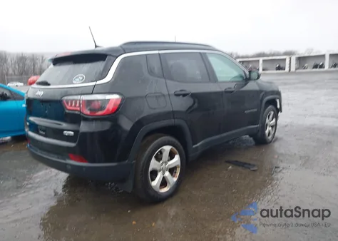 2018 Jeep Compass Latitude 4X4 из США, поврежденный, VIN 3C4NJDBB5JT103718